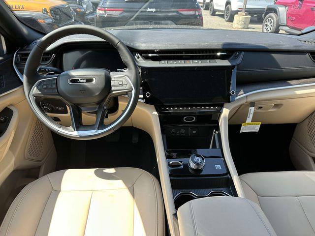 2026 Jeep Grand Cherokee GRAND CHEROKEE LIMITED 4X4 2026 Jeep Grand Cherokee GRAND CHEROKEE LIMITED 4X4