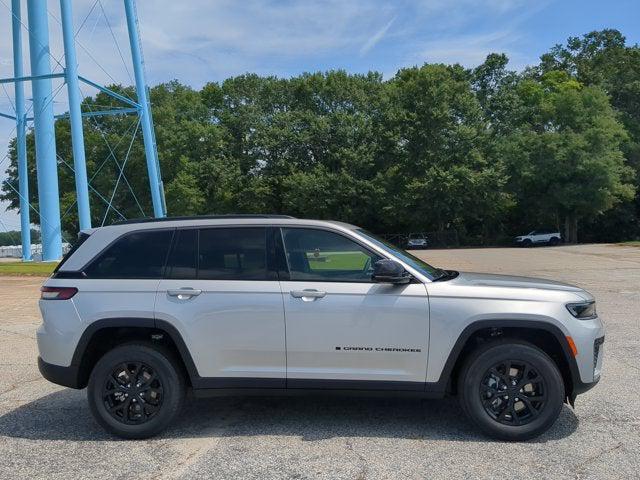 2026 Jeep Grand Cherokee GRAND CHEROKEE LAREDO ALTITUDE 4X2 2026 Jeep Grand Cherokee GRAND CHEROKEE LAREDO ALTITUDE 4X2