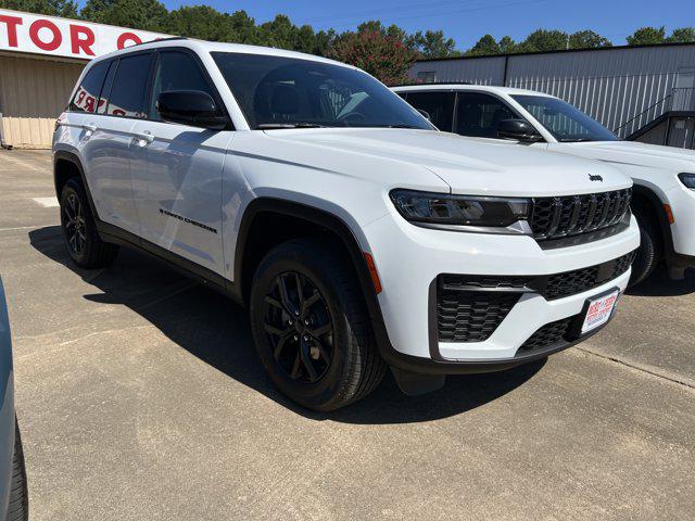 2026 Jeep Grand Cherokee GRAND CHEROKEE LAREDO ALTITUDE 4X2