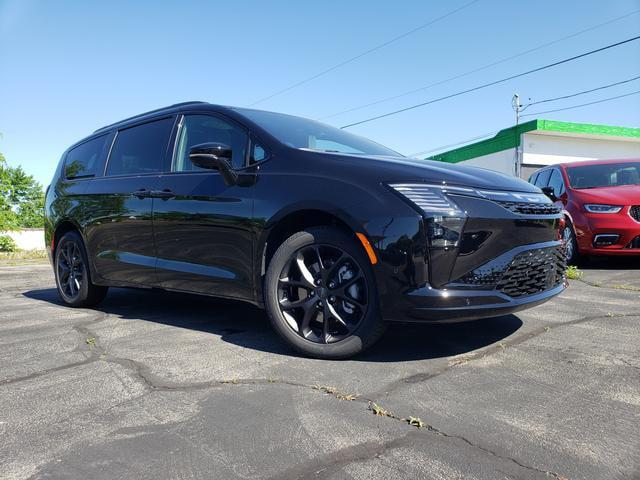2027 Chrysler Pacifica PACIFICA LIMITED AWD