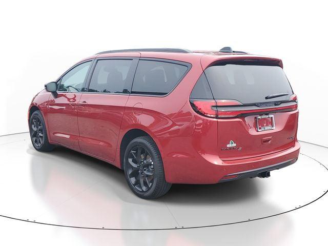 2027 Chrysler Pacifica Limited AWD