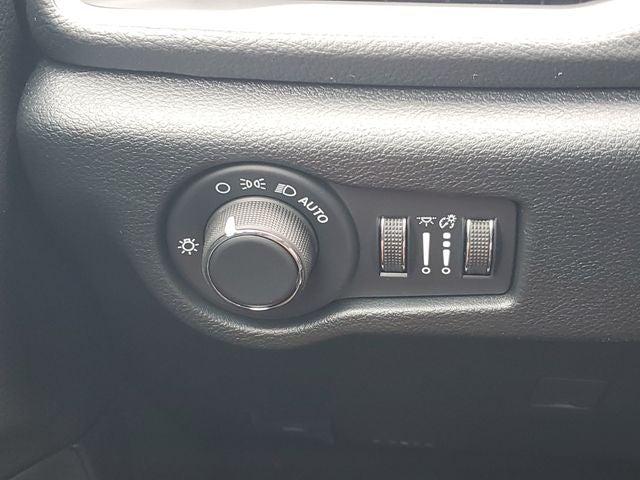 2027 Chrysler Pacifica Limited AWD