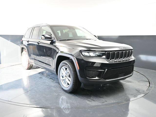 2026 Jeep Grand Cherokee GRAND CHEROKEE LAREDO X 4X4