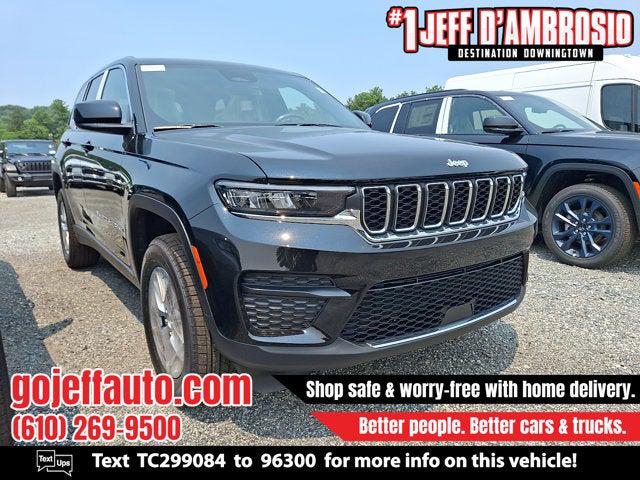 2026 Jeep Grand Cherokee GRAND CHEROKEE LAREDO X 4X4