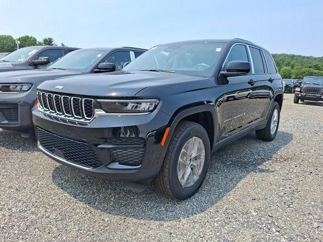 2026 Jeep Grand Cherokee GRAND CHEROKEE LAREDO X 4X4