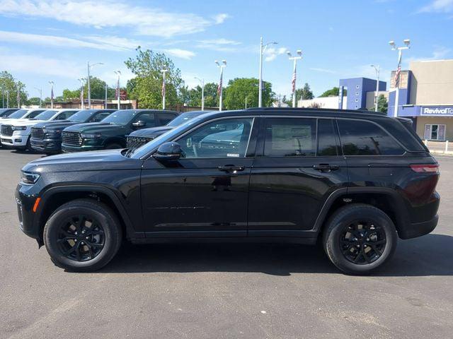 2026 Jeep Grand Cherokee GRAND CHEROKEE LAREDO ALTITUDE 4X4 2026 Jeep Grand Cherokee GRAND CHEROKEE LAREDO ALTITUDE 4X4
