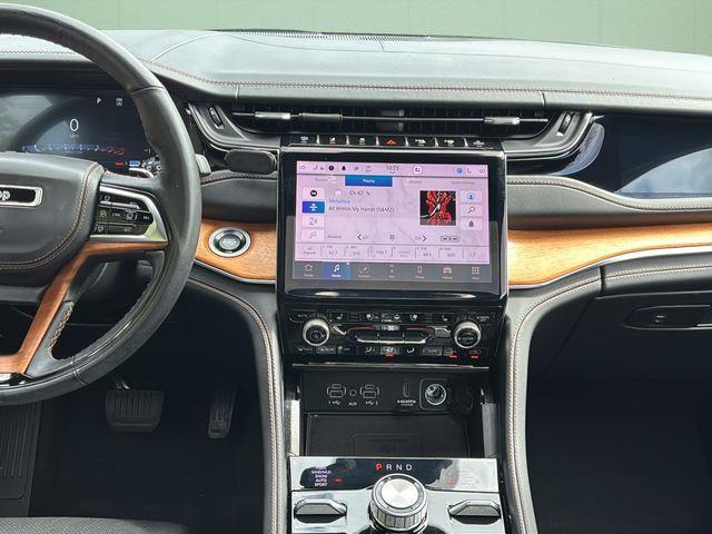 2023 Jeep Grand Cherokee Summit Reserve