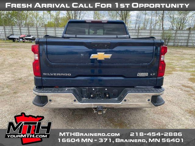 2022 Chevrolet Silverado 1500 4WD Crew Cab Standard Bed LT