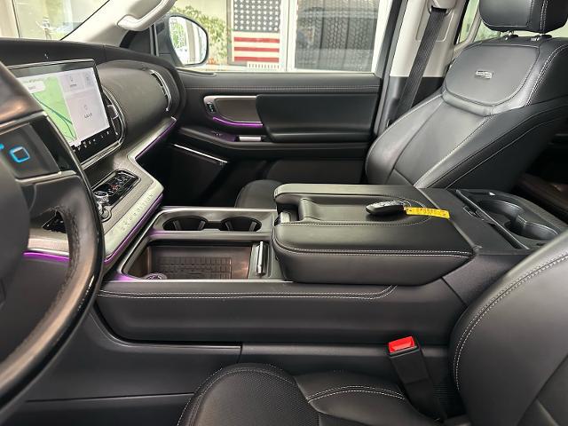 2025 Ford Expedition Platinum MAX