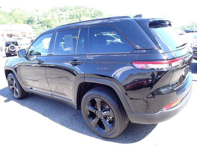 2023 Jeep Grand Cherokee Altitude 4x4