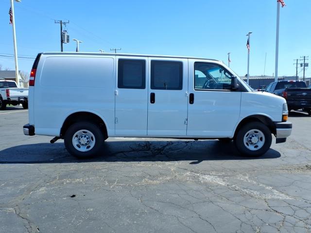 2024 Chevrolet Express Cargo Van RWD 2500 Regular Wheelbase WT