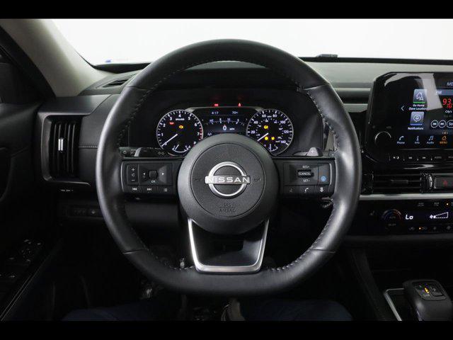 2025 Nissan Pathfinder SL 4WD