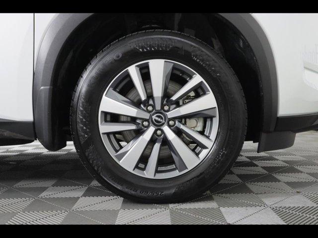 2025 Nissan Pathfinder SL 4WD