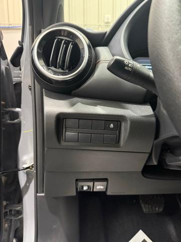 2024 Nissan Kicks SR Xtronic CVT