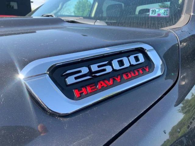 2020 RAM 2500 Big Horn Crew Cab 4x4 64 Box