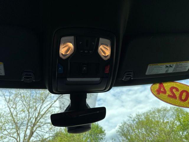 2024 Ram 1500 Big Horn Crew Cab 4x4 5'7" Box