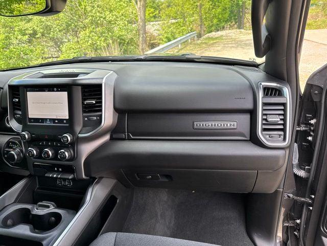 2024 Ram 1500 Big Horn Crew Cab 4x4 5'7" Box