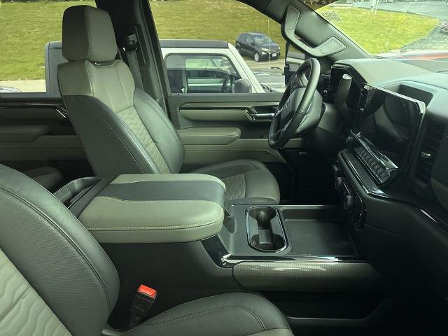 2025 Chevrolet Silverado 2500HD 4WD Crew Cab Standard Bed ZR2