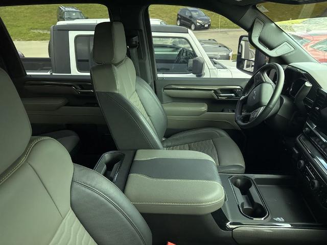2025 Chevrolet Silverado 2500HD 4WD Crew Cab Standard Bed ZR2
