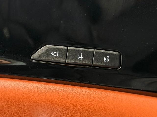 2024 Kia Carnival MPV SX