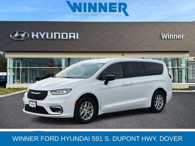 2025 Chrysler Pacifica Select for sale in Dover, DE