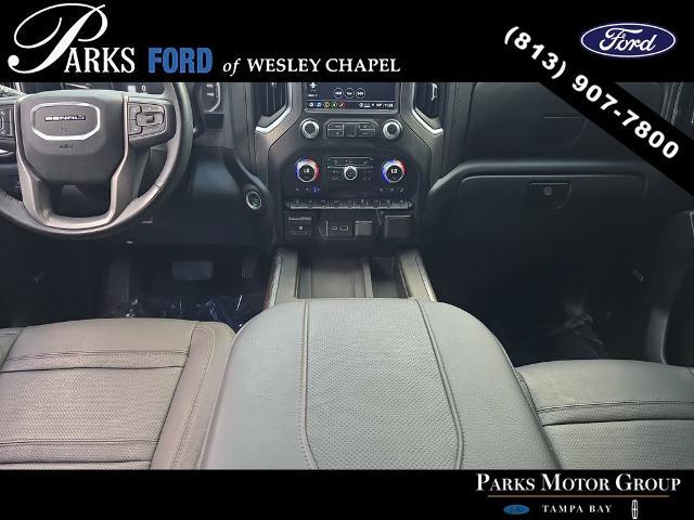 2023 GMC Sierra 2500HD 4WD Crew Cab Standard Bed Denali