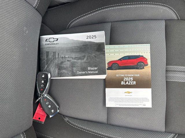 2025 Chevrolet Blazer AWD 2LT