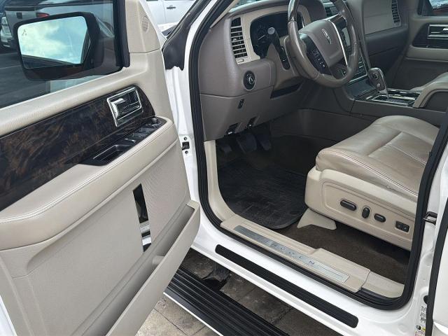 2016 Lincoln Navigator Select