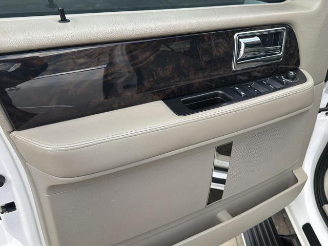 2016 Lincoln Navigator Select