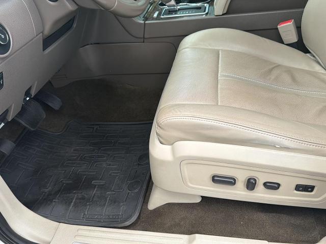 2016 Lincoln Navigator Select