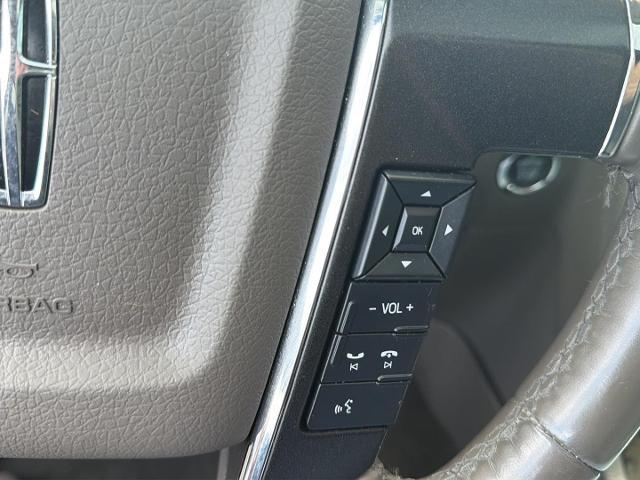 2016 Lincoln Navigator Select