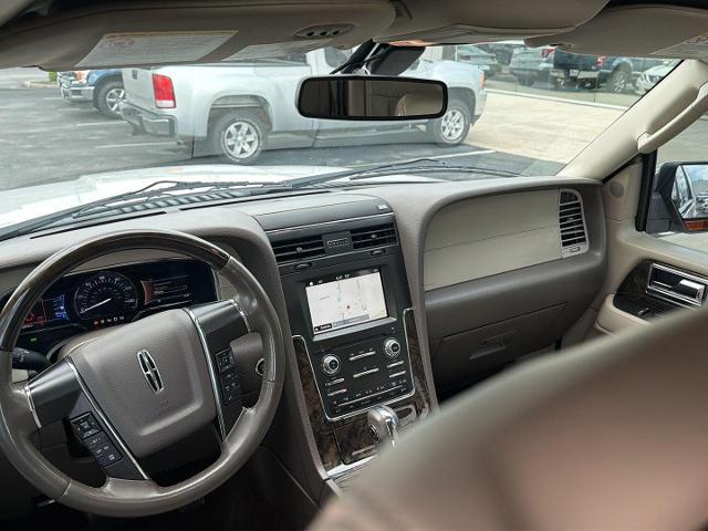 2016 Lincoln Navigator Select