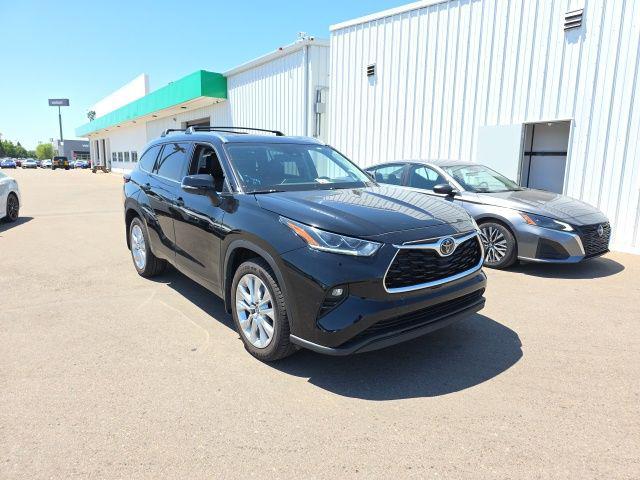 2024 Toyota Highlander LE for sale in Selma, CA
