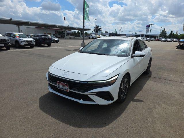2024 Hyundai Elantra Limited