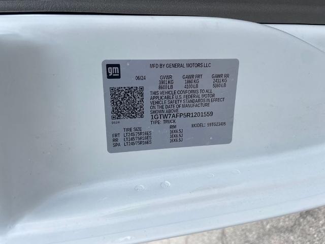 2024 GMC Savana Cargo RWD 2500 Regular Wheelbase Work Van