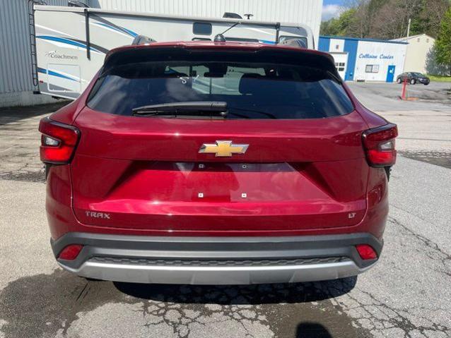 2025 Chevrolet Trax FWD LT