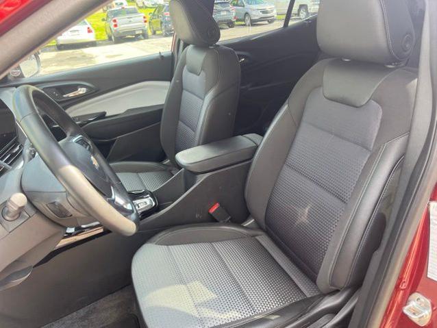 2025 Chevrolet Trax FWD LT