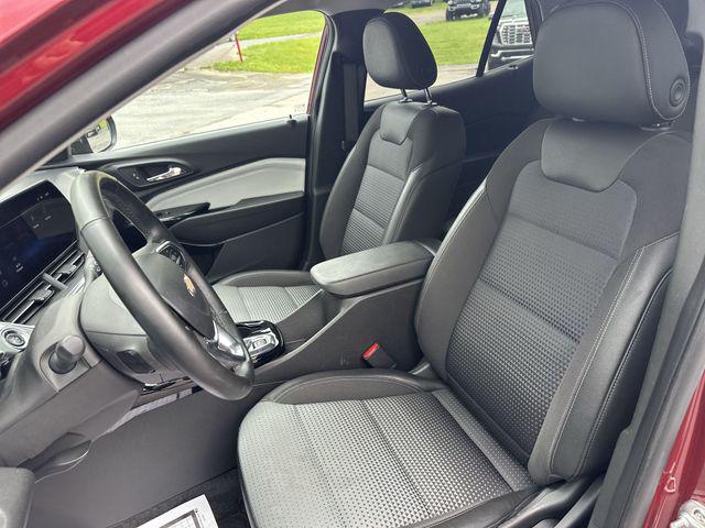 2025 Chevrolet Trax FWD LT