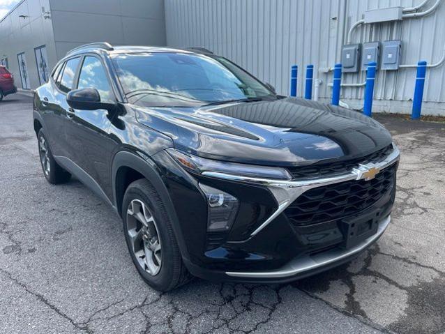 2025 Chevrolet Trax FWD LT