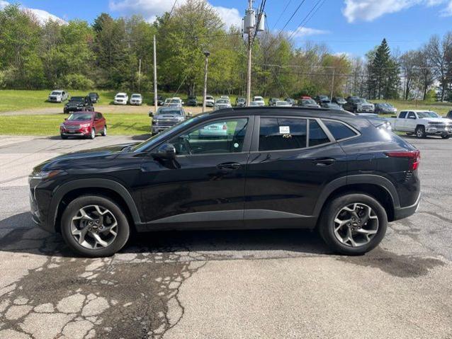 2025 Chevrolet Trax FWD LT
