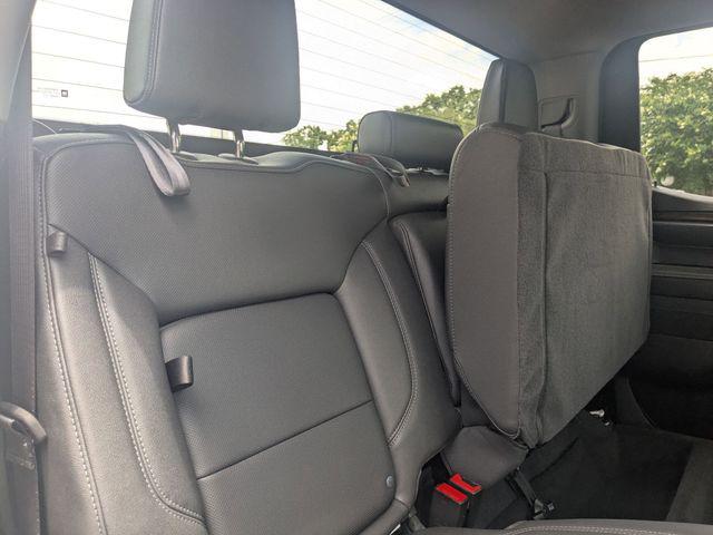 2025 GMC Sierra 1500 2WD Crew Cab Short Box SLT