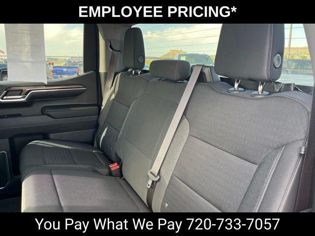 2023 Chevrolet Silverado 1500 4WD Crew Cab Short Bed RST