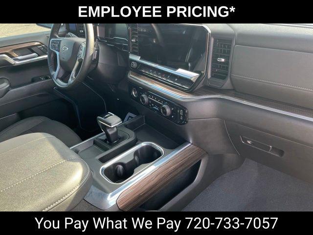 2023 Chevrolet Silverado 1500 4WD Crew Cab Short Bed RST