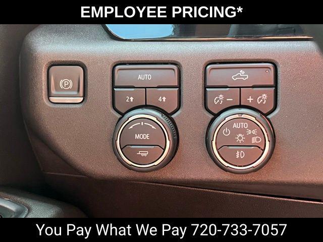 2023 Chevrolet Silverado 1500 4WD Crew Cab Short Bed RST