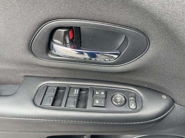 2022 Honda HR-V 2WD LX