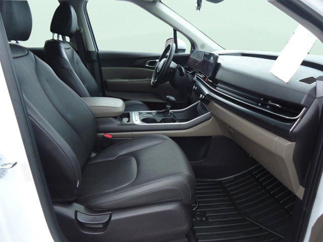 2025 Kia Carnival MPV LXS
