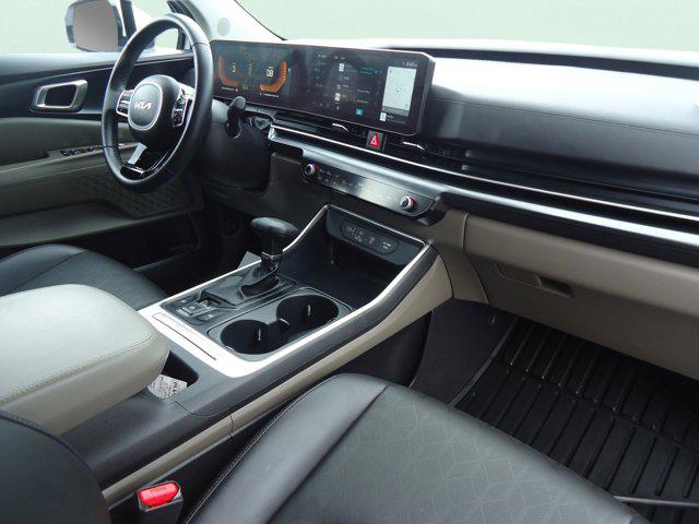 2025 Kia Carnival MPV LXS