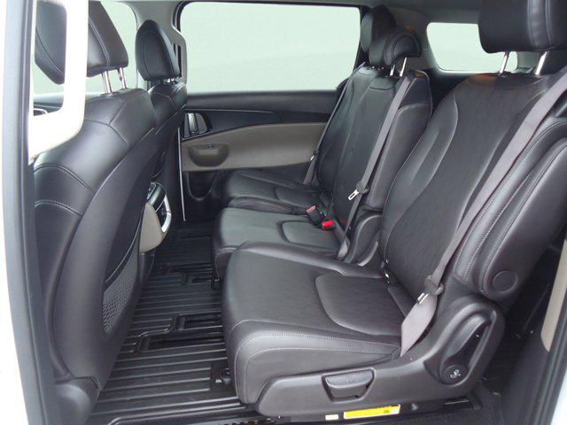 2025 Kia Carnival MPV LXS