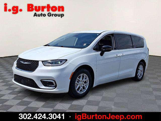 2024 Chrysler Pacifica Touring L 2024 Chrysler Pacifica Touring L