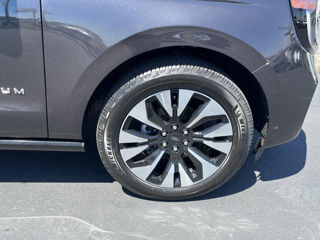 2025 Ford Expedition Platinum MAX